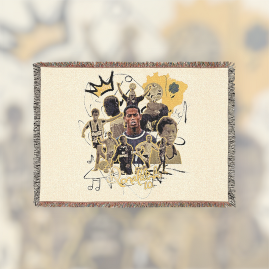 Futbol Addict Ronaldinho woven cotton blanket featuring collage of R10 football moments and colorful fringed edges.