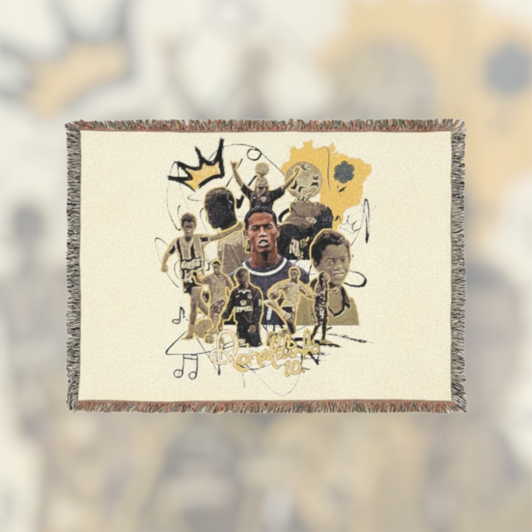 Futbol Addict Ronaldinho woven cotton blanket featuring a collage of football legend imagery and fringed edges.