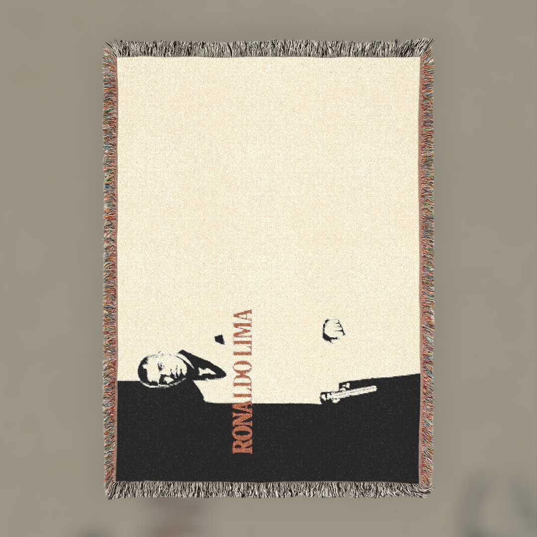 Futbol Addict Ronaldo Lima Scarface woven cotton blanket with colorful fringed edges and iconic football portrait